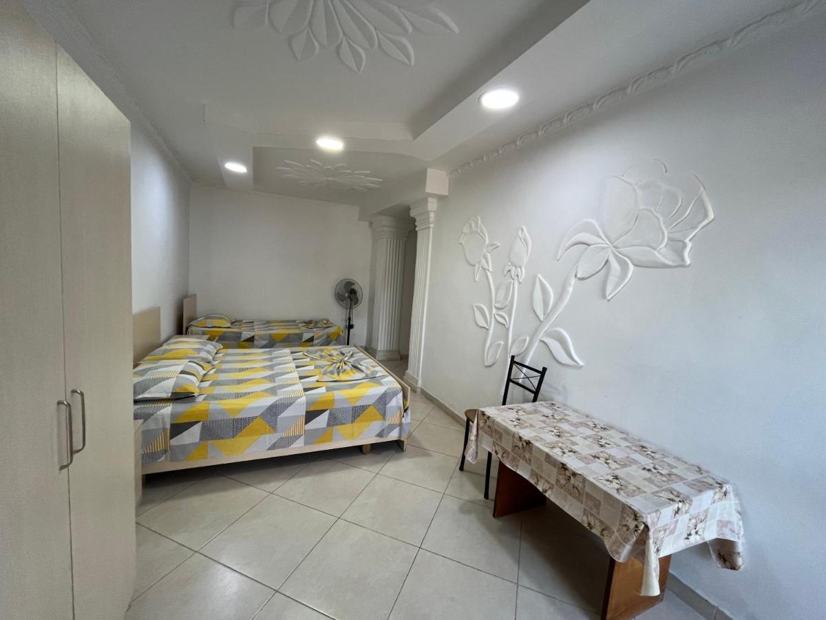 Villa Kasa Durrës Buitenkant foto