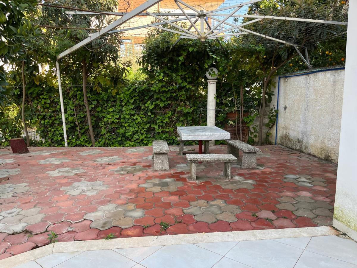 Villa Kasa Durrës Buitenkant foto