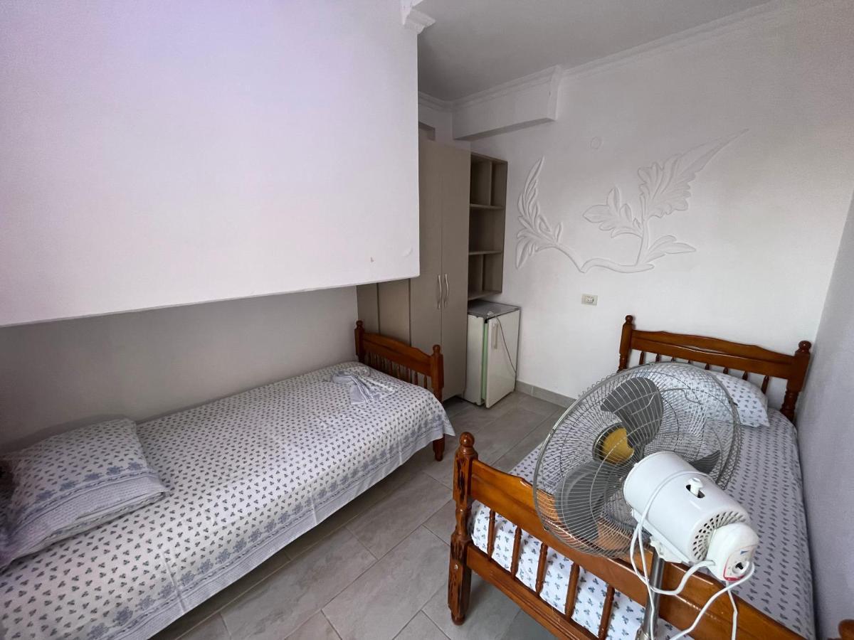 Villa Kasa Durrës Buitenkant foto