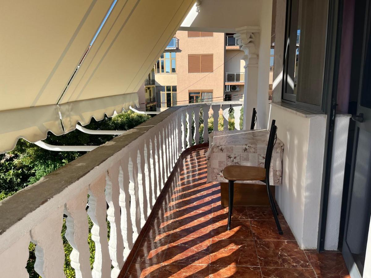 Villa Kasa Durrës Buitenkant foto