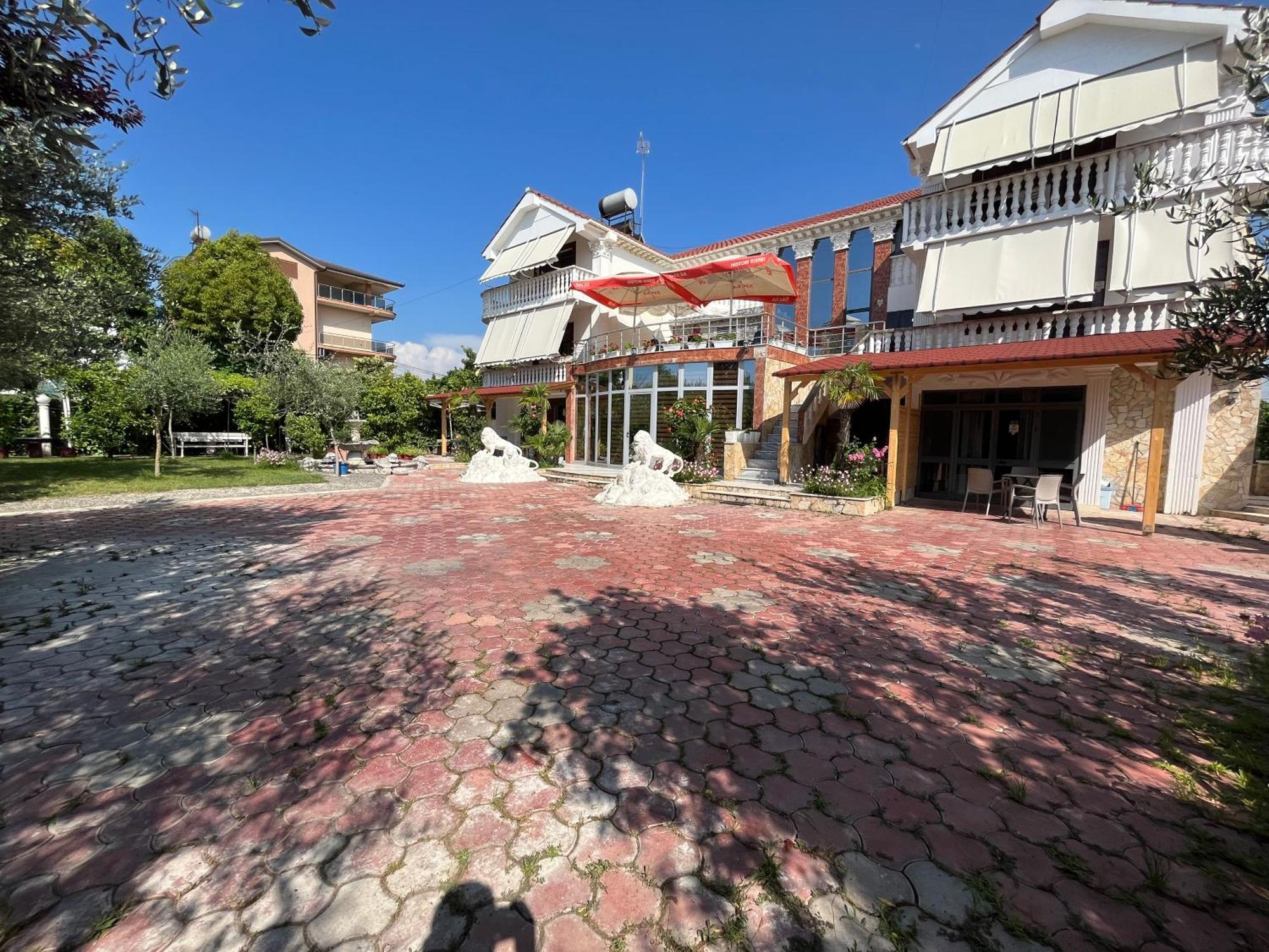 Villa Kasa Durrës Buitenkant foto