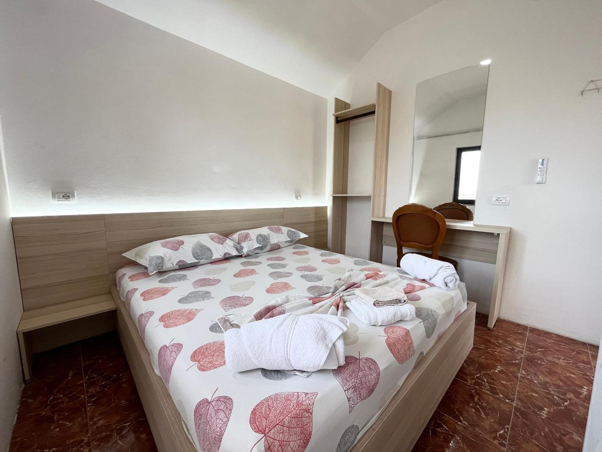 Villa Kasa Durrës Buitenkant foto