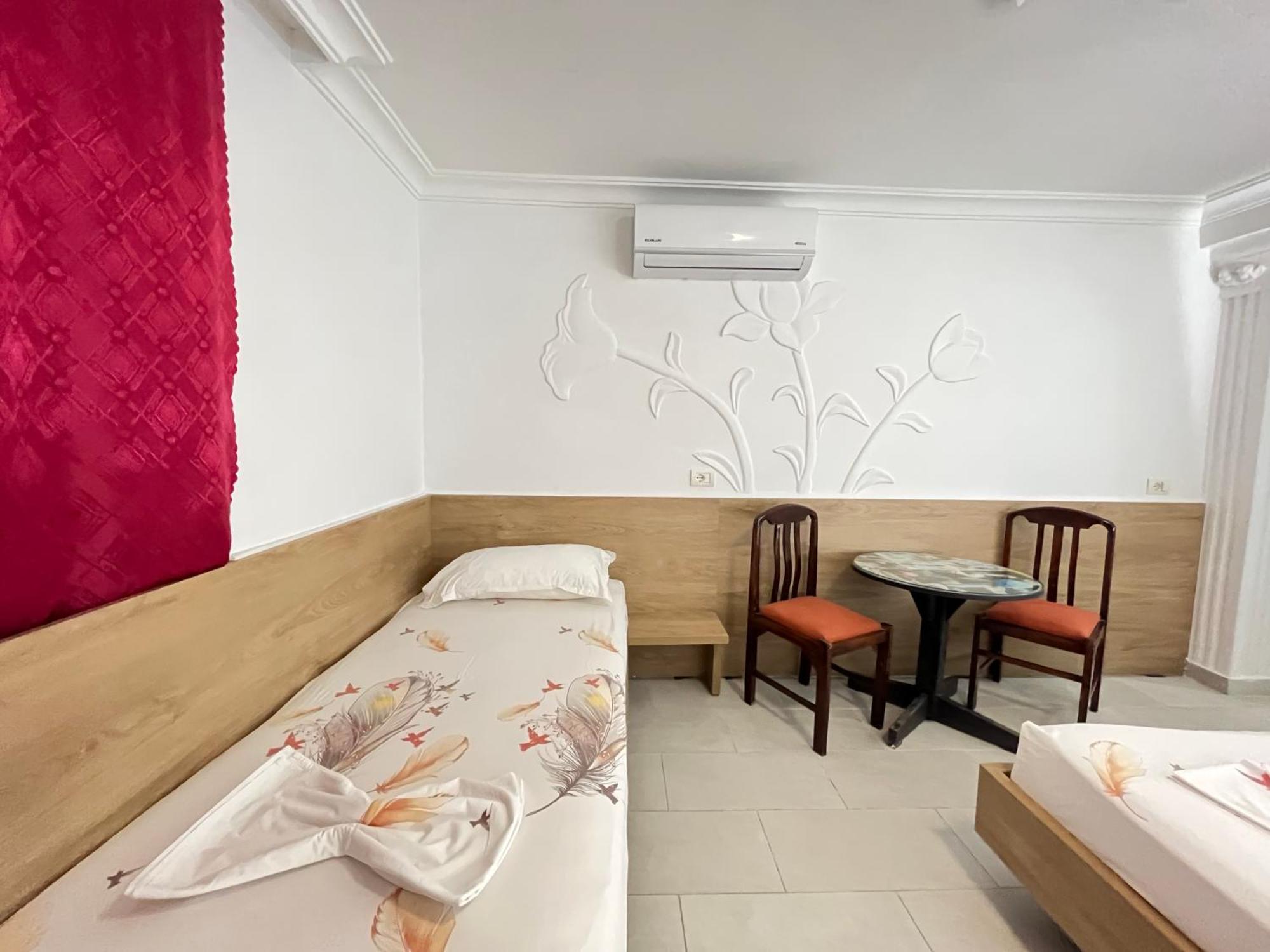 Villa Kasa Durrës Buitenkant foto